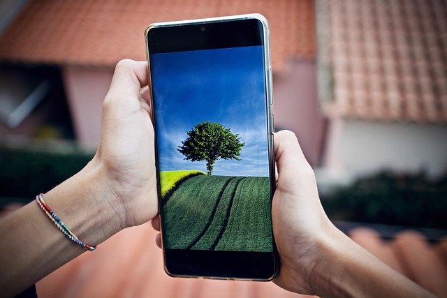 Why Phones Are Now Designed Around Human Habits